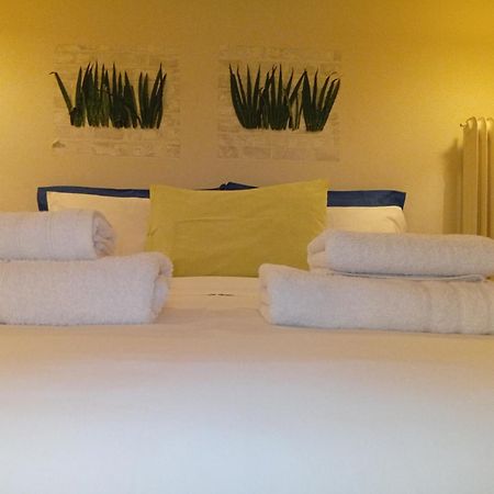 אתונה Filopappou Decent Apartment מראה חיצוני תמונה