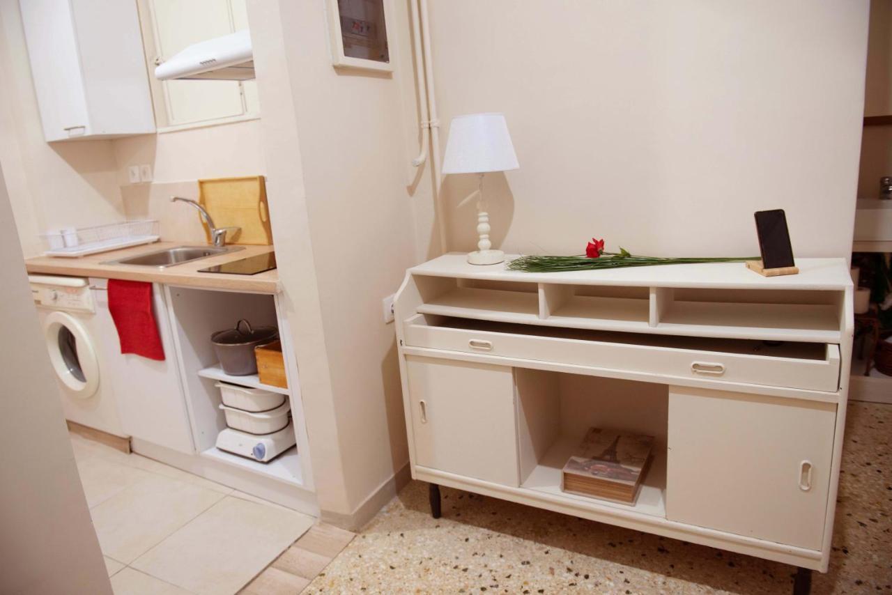 אתונה Filopappou Decent Apartment מראה חיצוני תמונה
