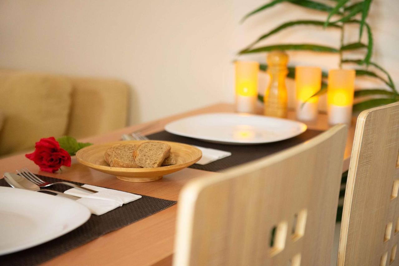 אתונה Filopappou Decent Apartment מראה חיצוני תמונה