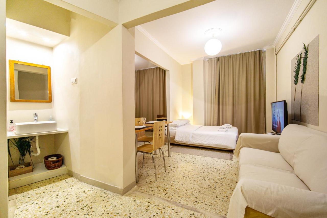 אתונה Filopappou Decent Apartment מראה חיצוני תמונה