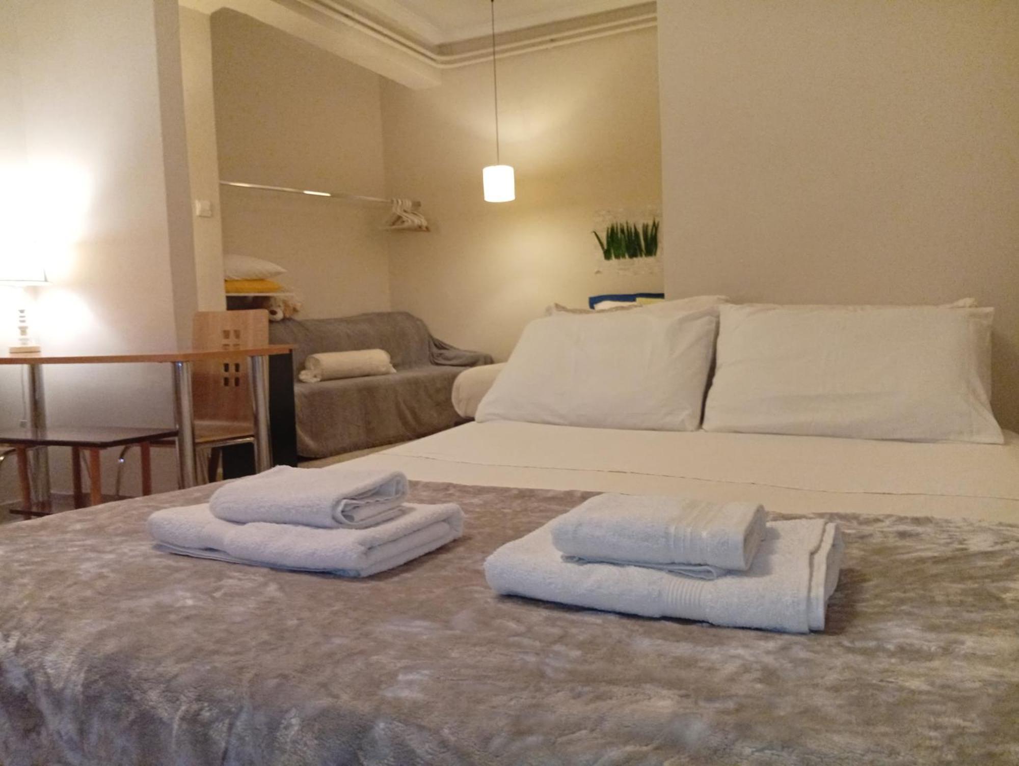 אתונה Filopappou Decent Apartment מראה חיצוני תמונה