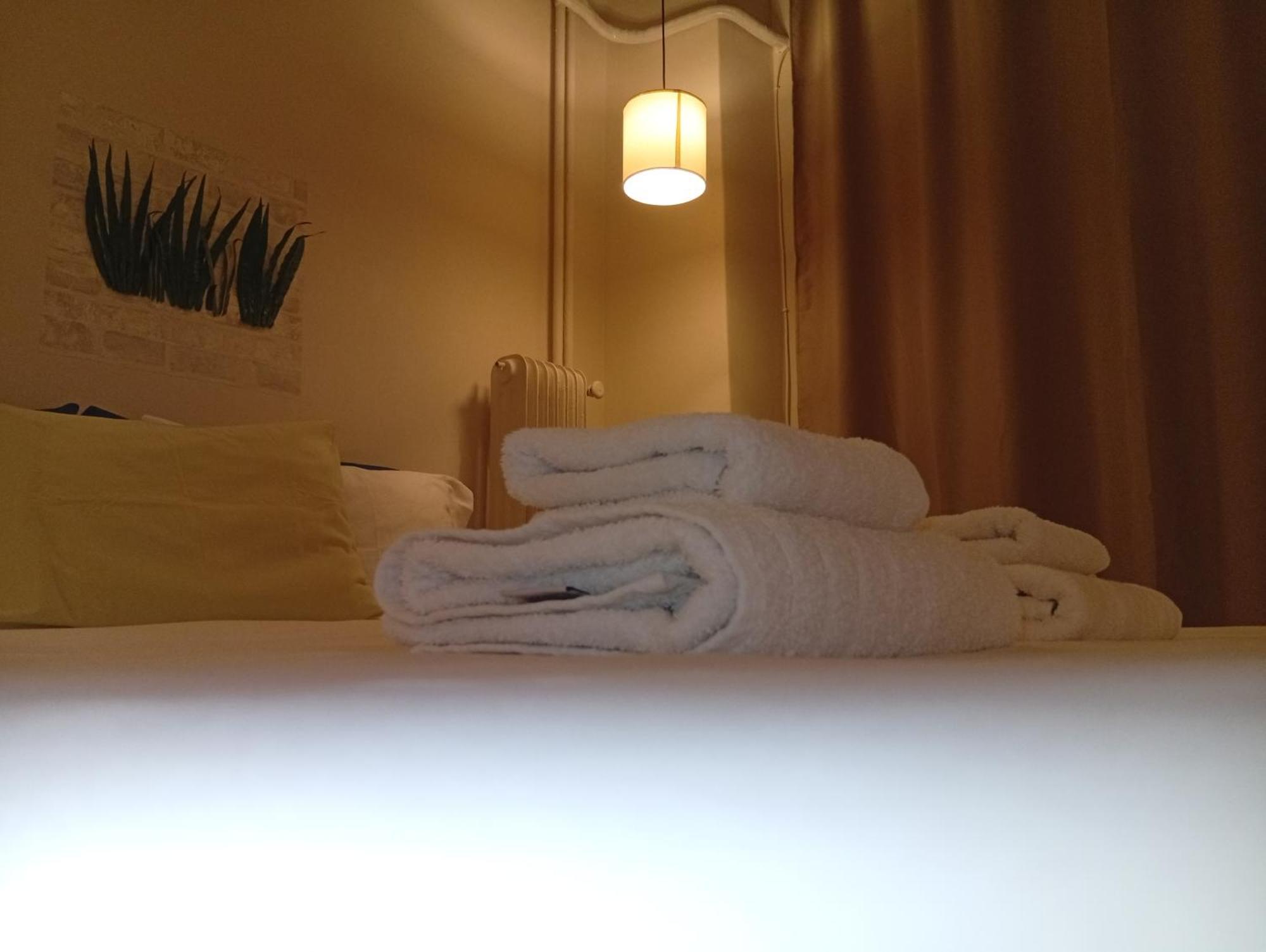 אתונה Filopappou Decent Apartment מראה חיצוני תמונה