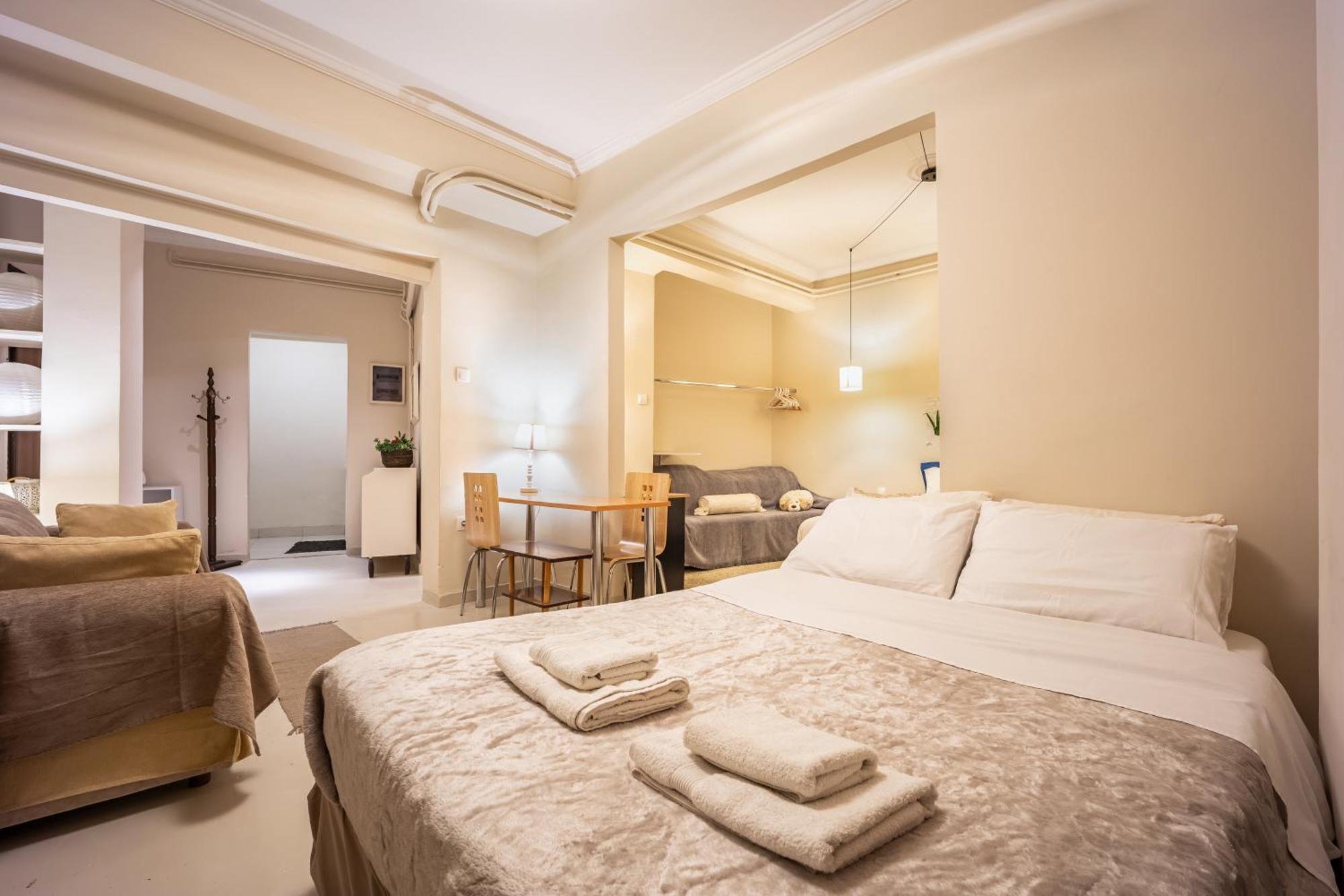 אתונה Filopappou Decent Apartment מראה חיצוני תמונה