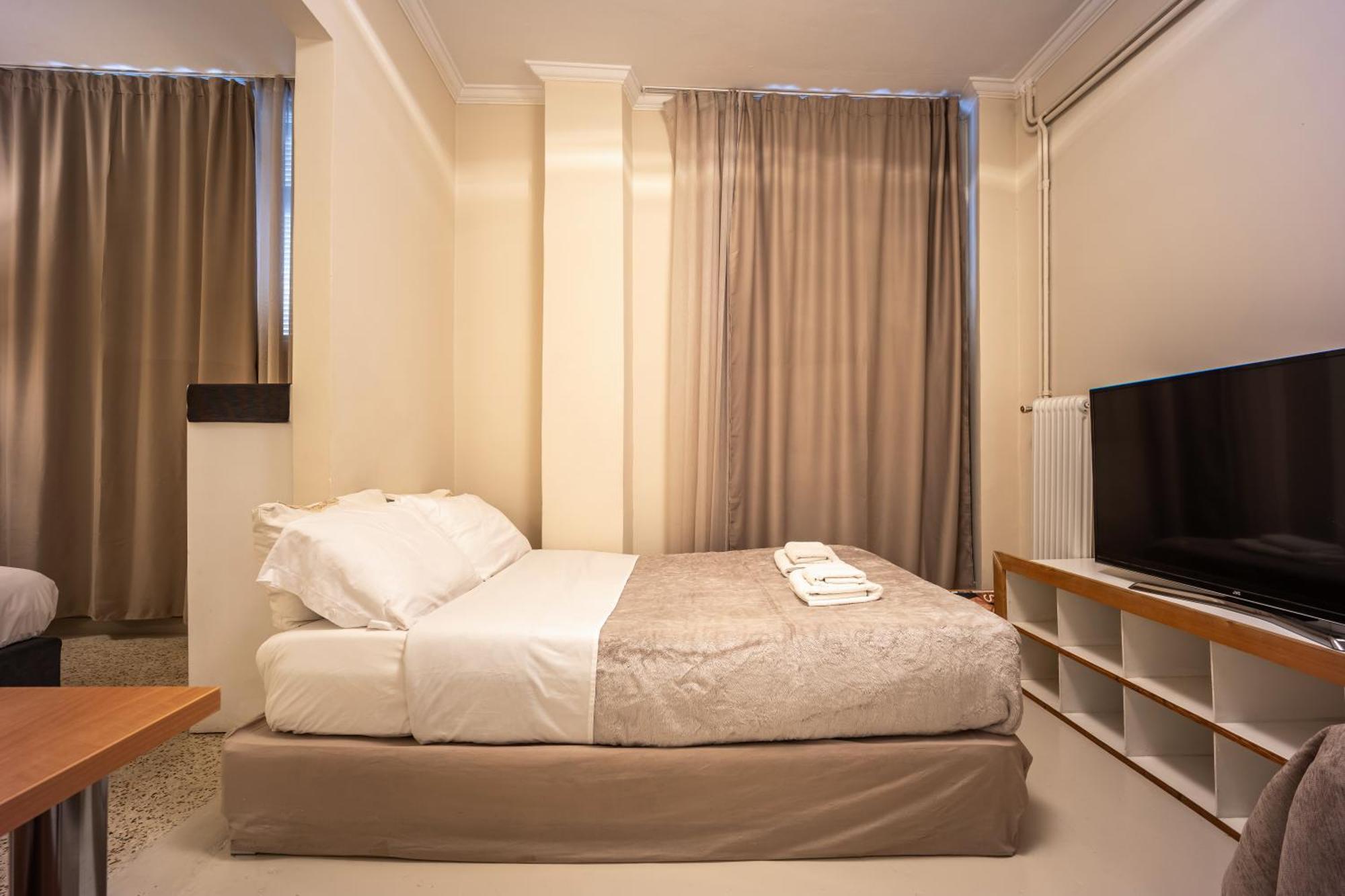 אתונה Filopappou Decent Apartment מראה חיצוני תמונה