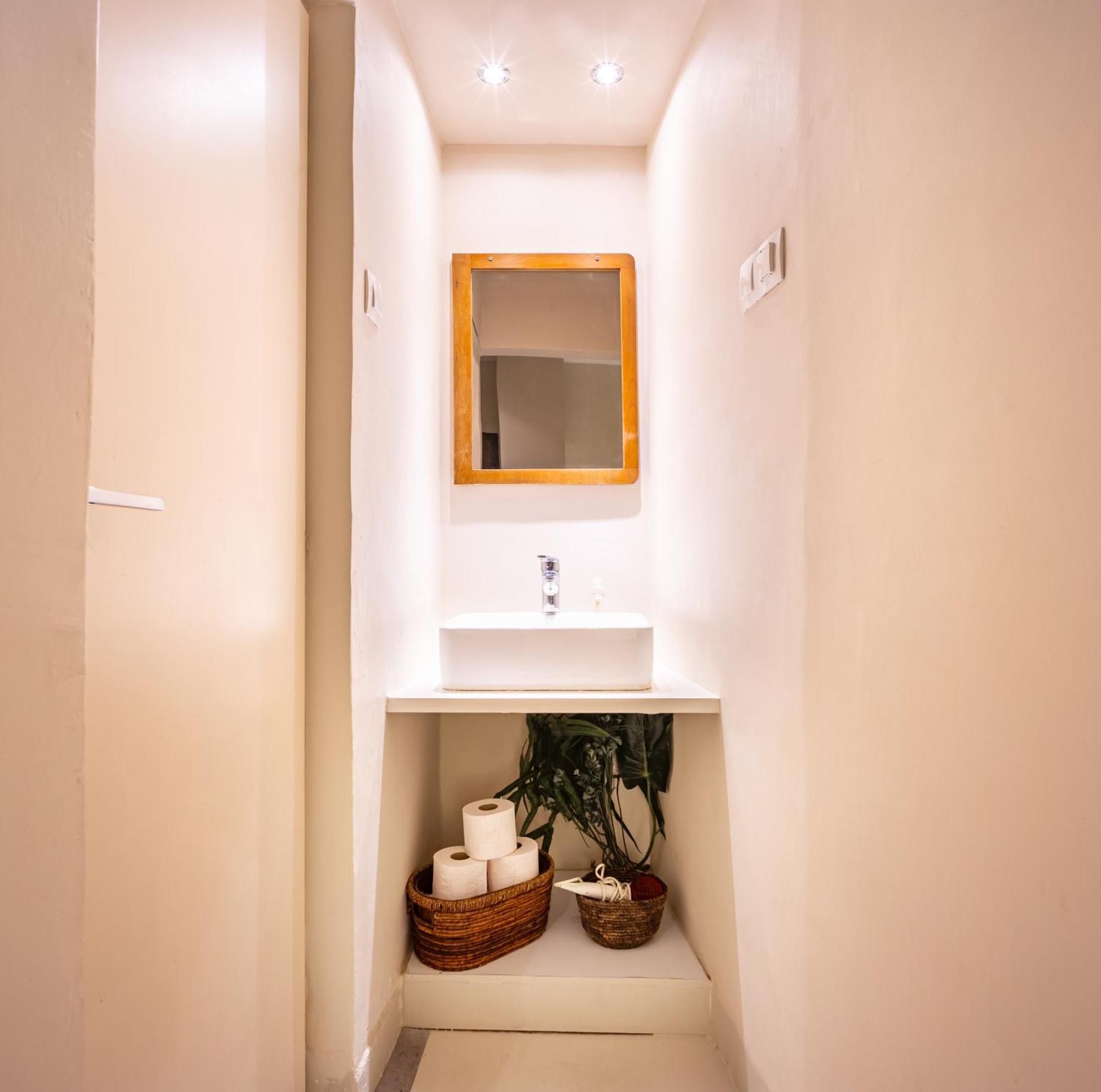 אתונה Filopappou Decent Apartment מראה חיצוני תמונה